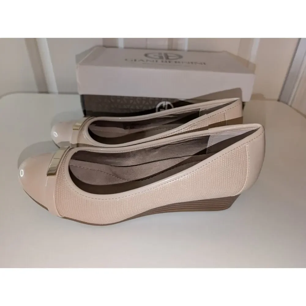 Giani Bernini Ambir Wedge Pumps – Women's Size 8.5 Wide – Ecru – New Never Worn